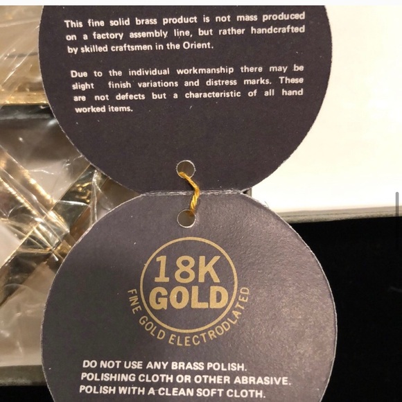 New ambassador gold magnetic paper clip chair - Picture 9 of 16